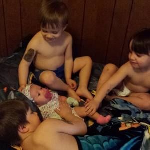 Meet your Posher, Dustin